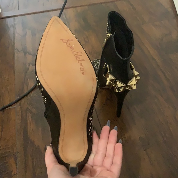 NWOB Sam Edelman Black and Gold Mila Jewel Booties - Picture 5 of 6
